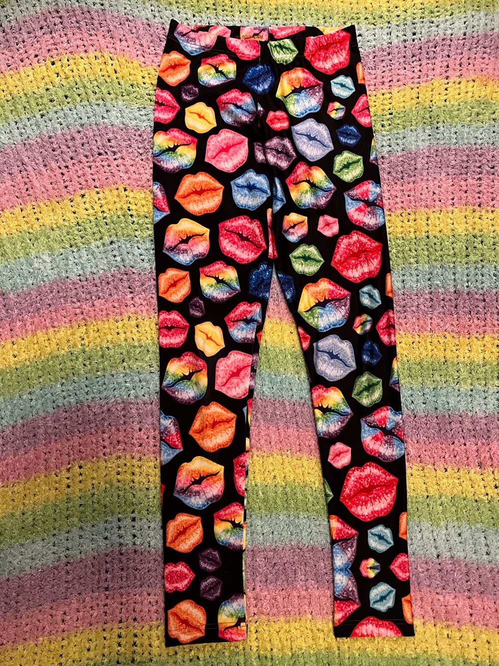 Lisa Frank colorful lips leggings